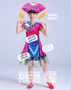 玫红银边短袖裙壮族女童1