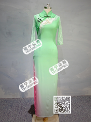 浅绿间玫红镂空中袖旗袍舞