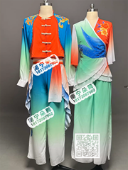 青蓝红相间飘逸花鼓灯民间男女