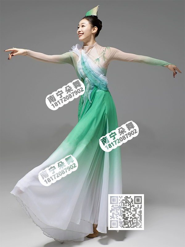 绿色渐变白斜肩竹精灵古典女