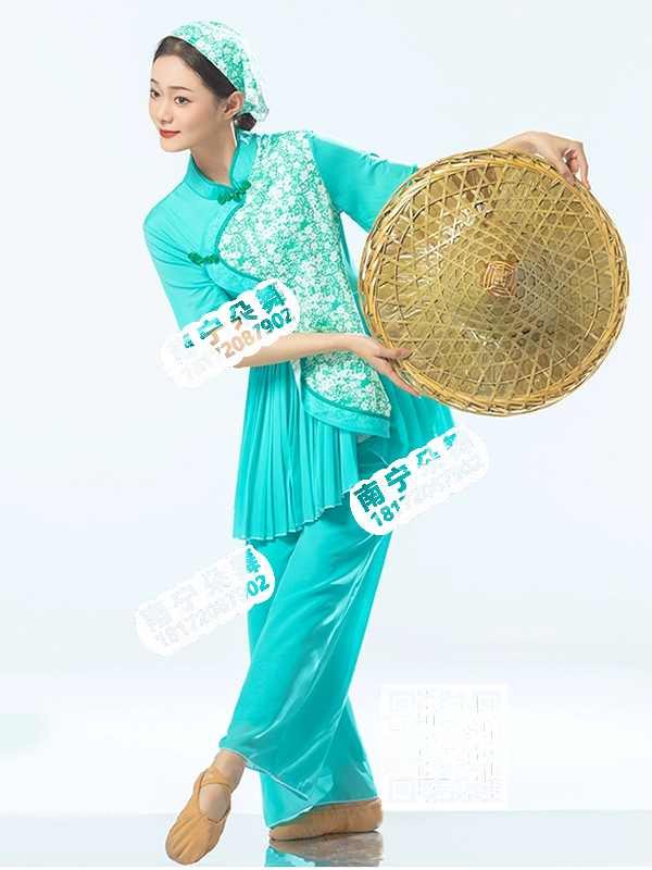 蓝色小碎花百褶裙采茶女