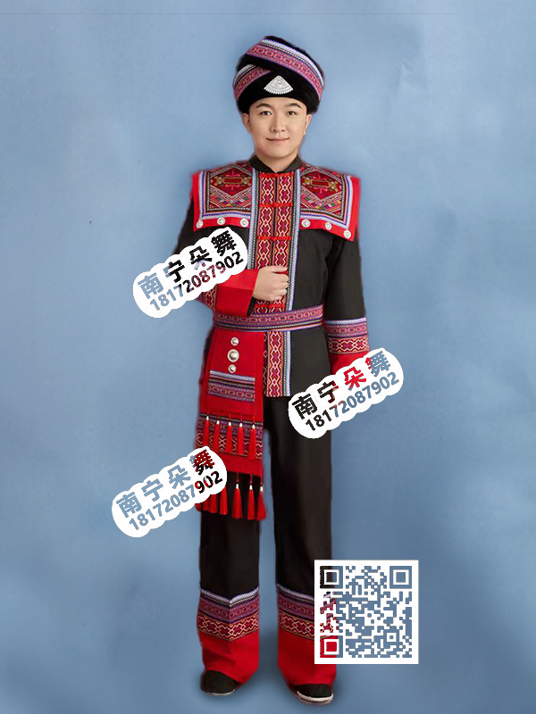 黑色红肩腰裤脚壮族男