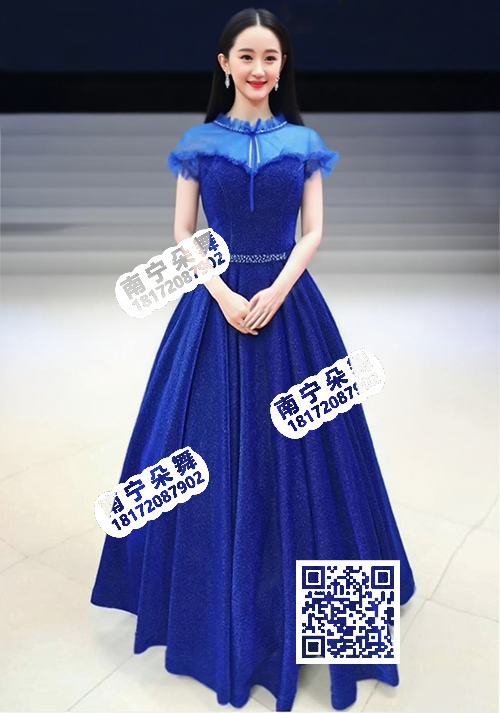宝蓝圆领透纱无袖闪亮蓬蓬长礼服