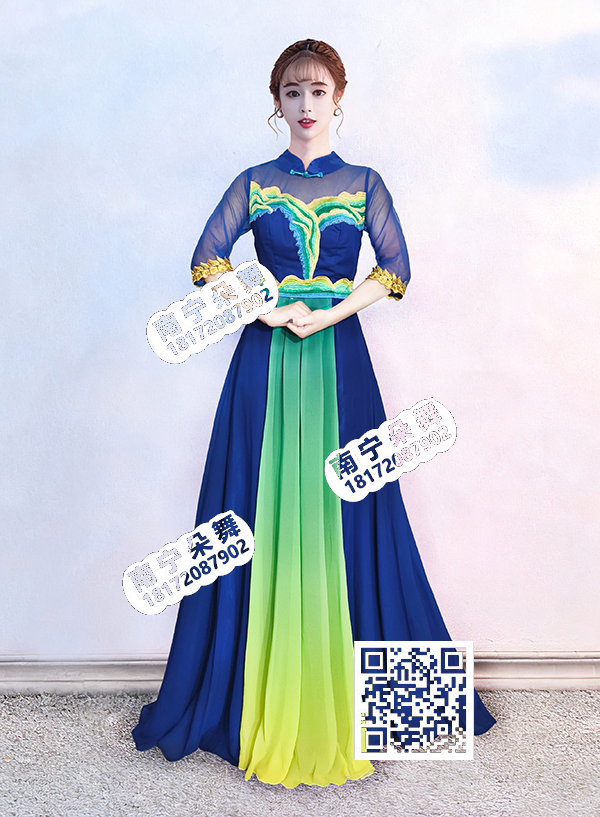 宝蓝半透纱肩绿波纹边合唱女服