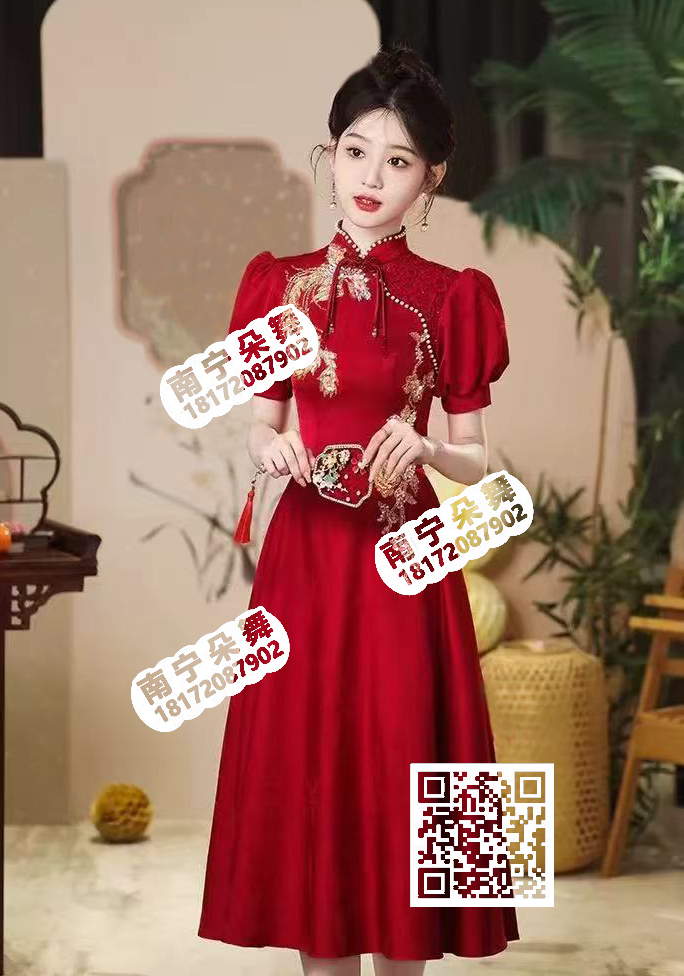 大红灯笼袖金花中长旗袍